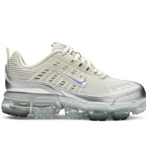 Nike Air VaporMax 360 x cream and silver - never worn outside. Worn once inside.